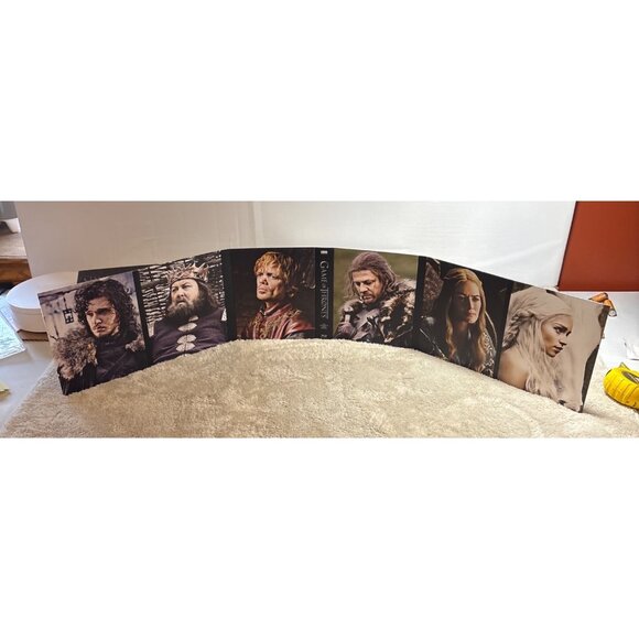 Game Of Thrones The Complete First Season Blu-Ray Box Set W/ Episode Guide 5 CD - Picture 5 of 8